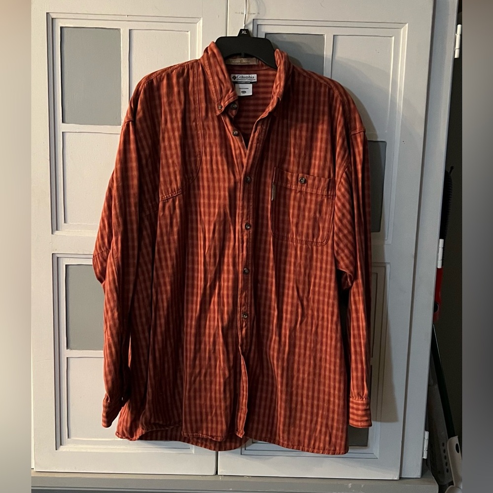 🖤Columbia Rust Plaid Button Down Shirt